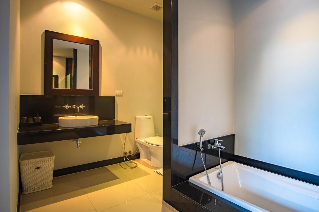 One Bedroom Onyx Villa Nai Harn Екстериор снимка